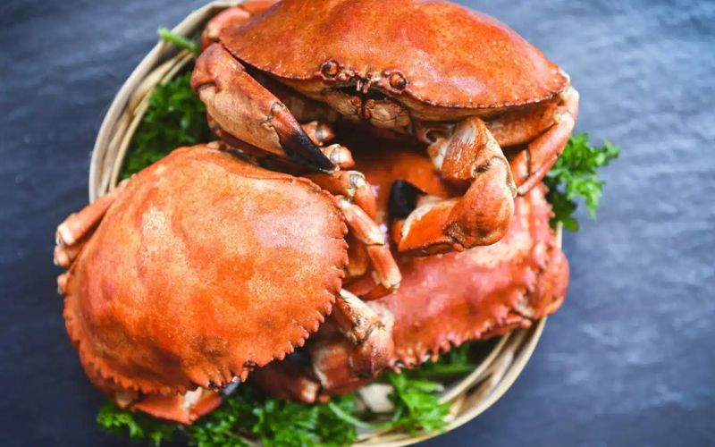 Choose fresh, heavy crabs or high-quality frozen ones for the best flavor