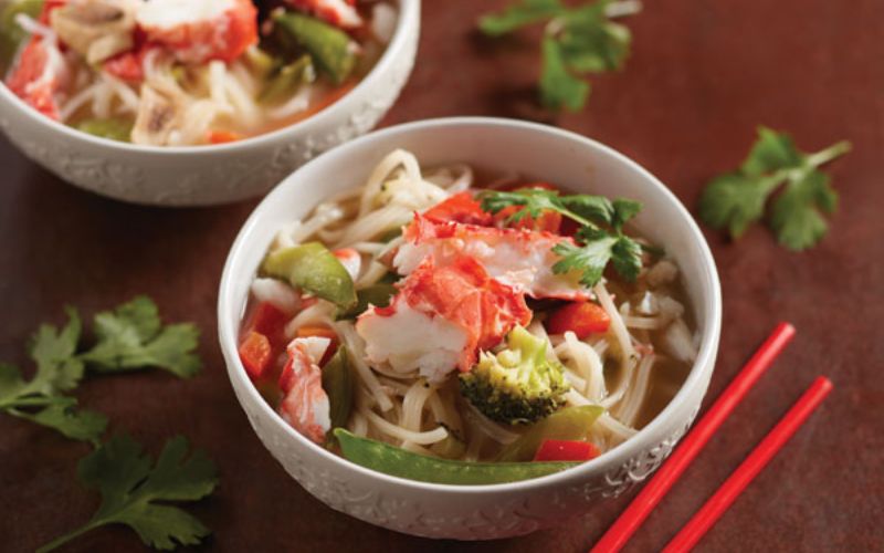 Crab pho combines fresh seafood and tradition, offering a nutritious, family-friendly meal