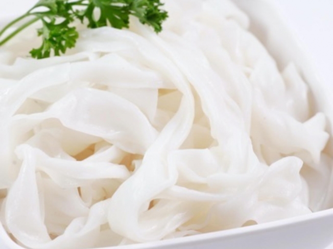 Wide fresh noodles