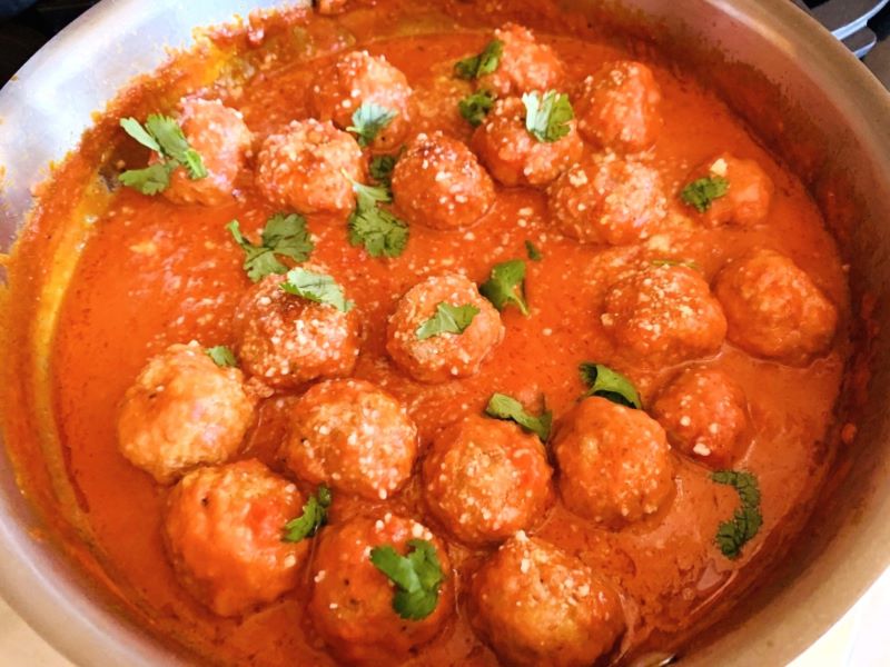 Meatballs in vodka sauce