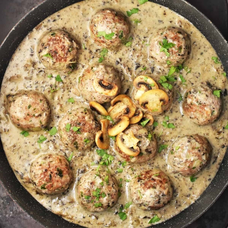 Meatballs in a creamy mushroom sauce