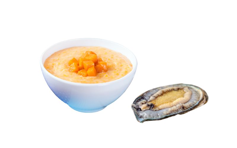 Cháo bào ngư bí đỏ giúp tăng đề kháng, hỗ trợ tiêu hóa và tốt cho thị lực của bé