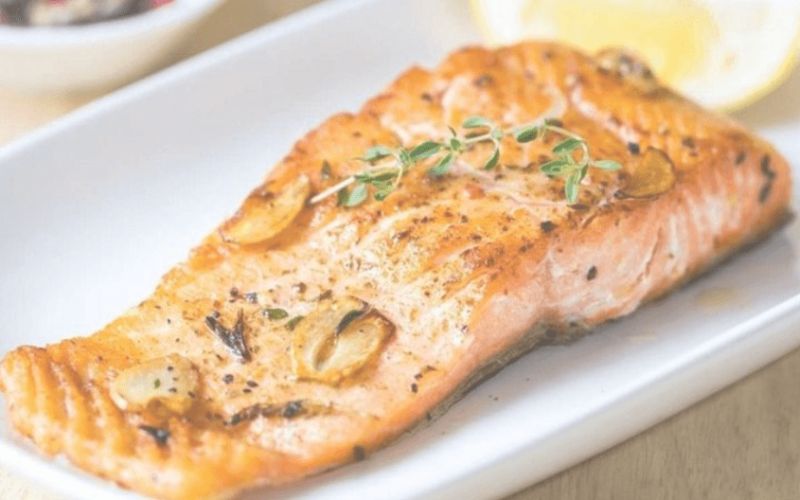 At 9–11 months, babies eat 2–3 meals daily with smaller pieces and varied foods