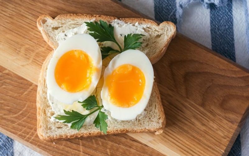 Start eggs small at 6 months and increase as baby tolerates