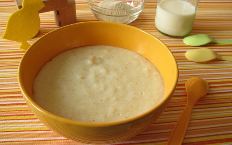Start with simple, nutrient-rich first foods to support healthy development and detect allergies early