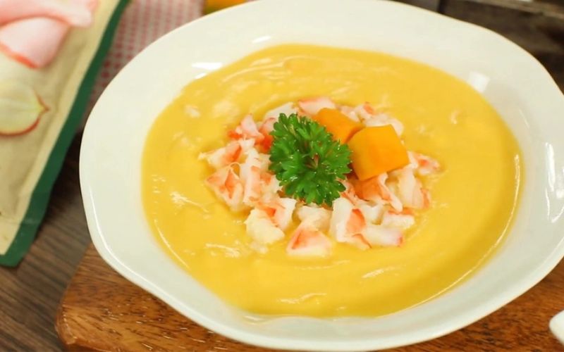 Cháo tôm bí đỏ cung cấp protein và vitamin A, tốt cho hệ miễn dịch