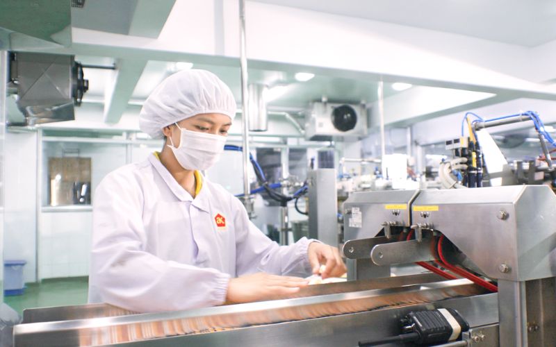 Sản phẩm AK Food tiện lợi, an toàn và chất lượng cao với bao bì Metalize giữ tươi và tiêu chuẩn sản xuất quốc tế.