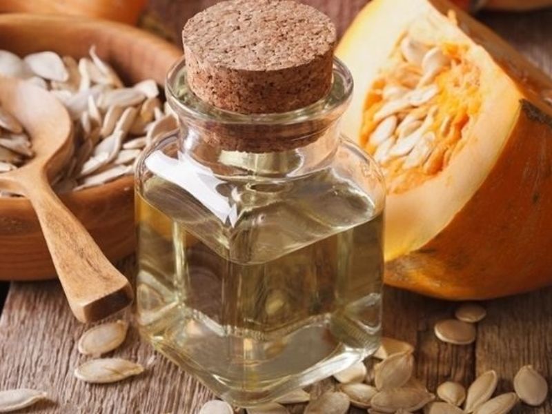 Dầu hạt bí ngô giàu axit béo tốt và phytosterol, hỗ trợ giảm cholesterol