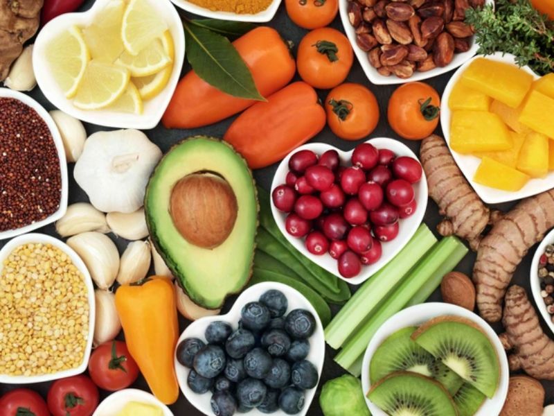 Chất béo tốt hỗ trợ hấp thụ vitamin, bảo vệ tim mạch và tăng cường chức năng não bộ.
