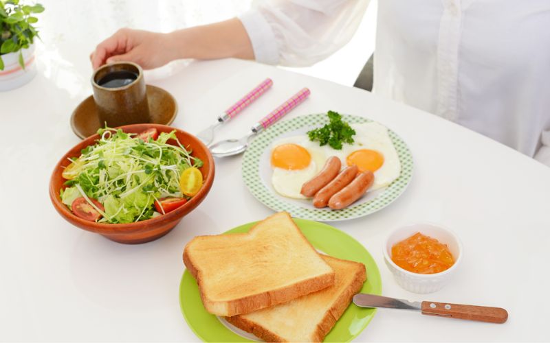 Bỏ bữa sáng có ảnh hưởng đến sức khỏe, cần hiểu tác động để lựa chọn phù hợp.