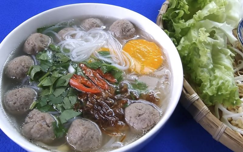 Hủ tiếu là món ăn trưa bổ dưỡng, đa dạng biến tấu, giúp no lâu