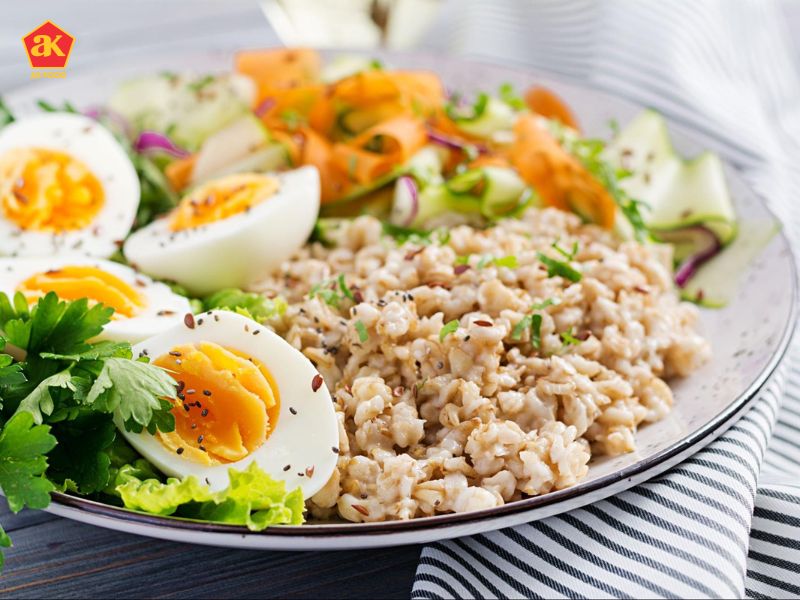 Brown rice tabbouleh with eggs & parsley